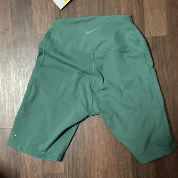Nike Forest Green Training Shorts - Picture 6 of 16
